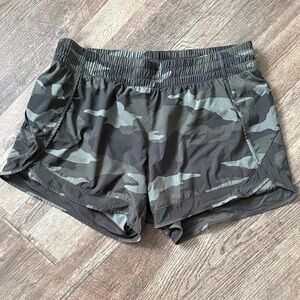 Athleta Camo Women's Athletic Shorts